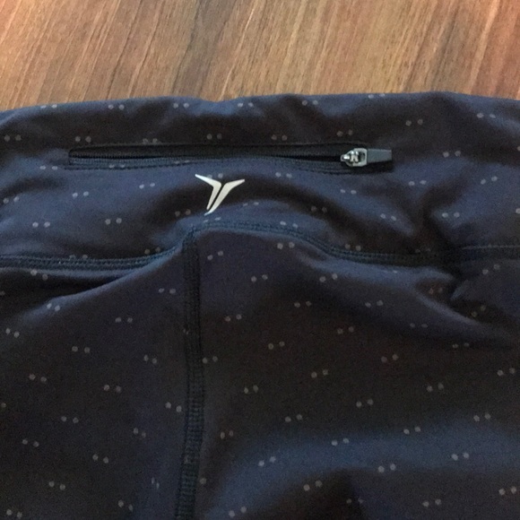 Old Navy Active Tights - Picture 7 of 7